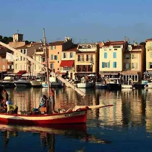 magnifique-studio-cassis.fr-provencehotel.com/